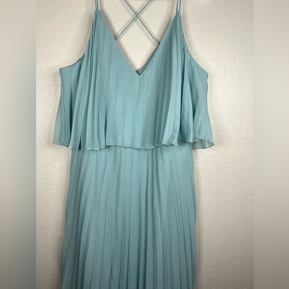 ASOS Design Pleated Crop Top Midi Dress - Picture 8 of 11